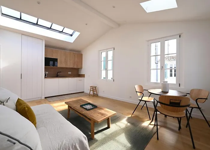 504 La Caractere Et Elegance Feriehus